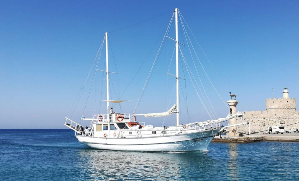 Romantika-Rhodes-Cruises-greece-boat